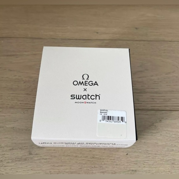 Swatch X Omega Moonswatch Mission On Earth Desert SO33T103 - BRAND NEW - Picture 5 of 6